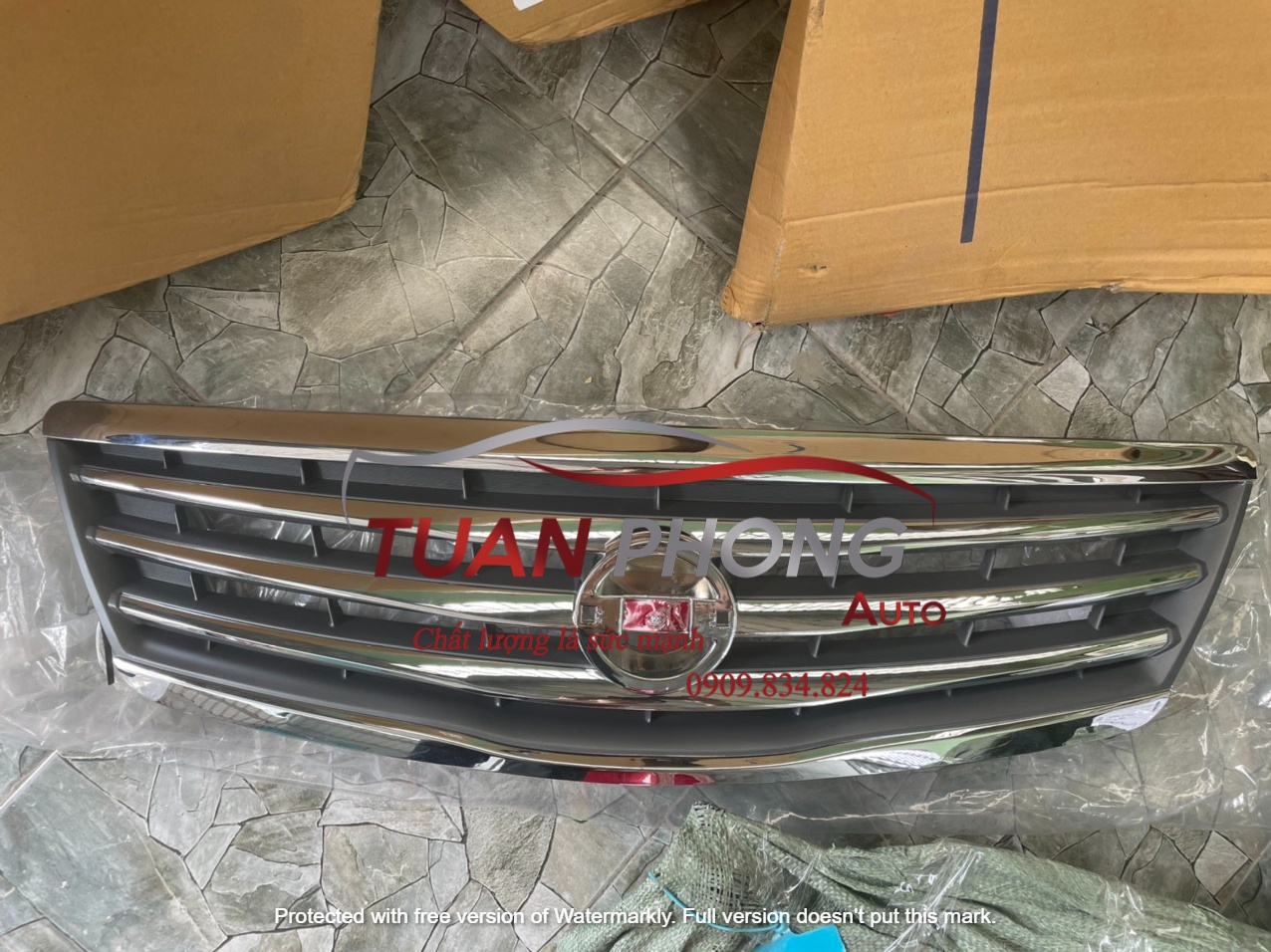 Mặt Ga Lăng NISSAN TEANA 2009-2012 62897JN00A