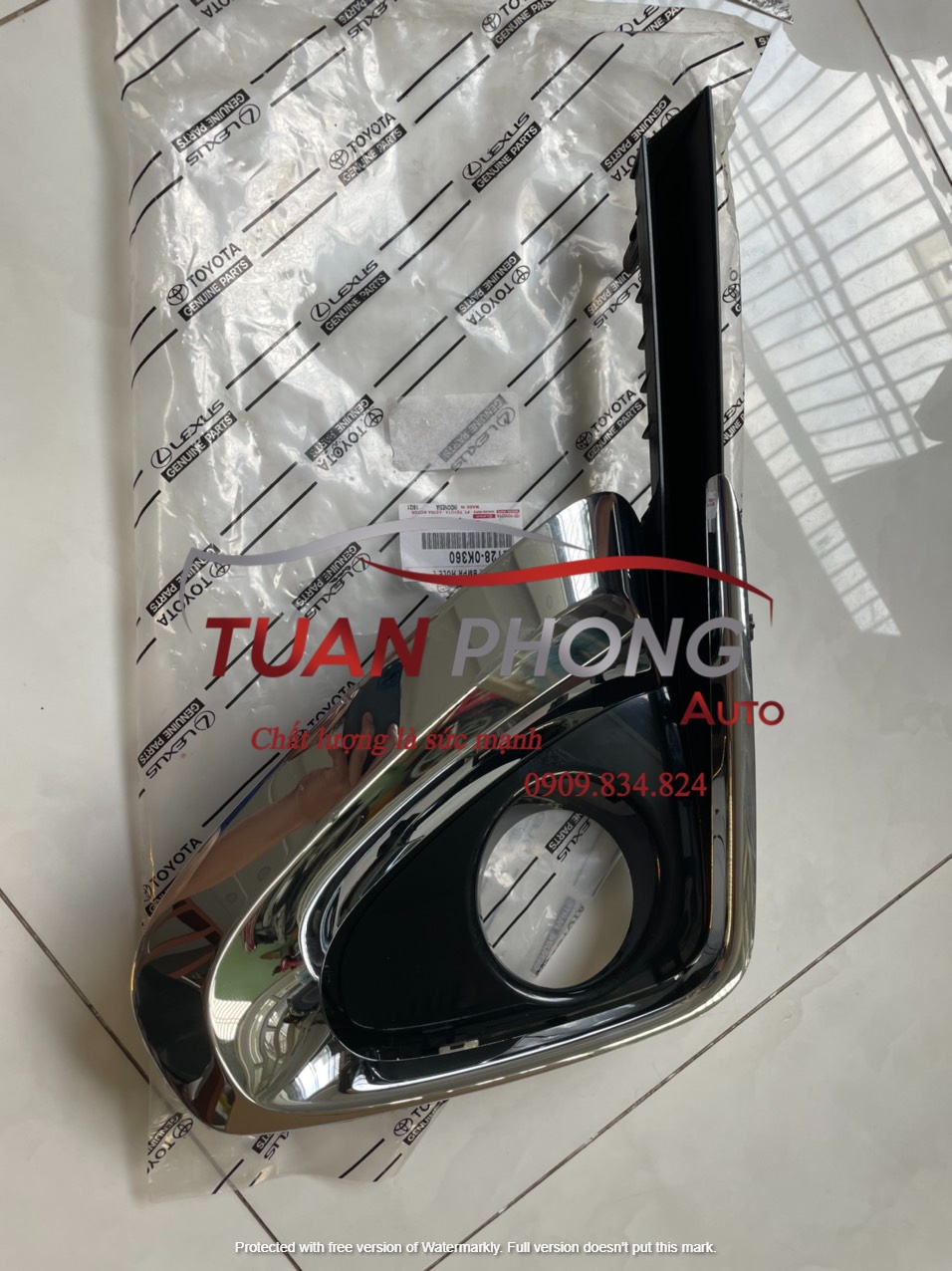 Ốp đèn Cản Trước FORTUNER 2017-52127-0K360 52128-0K360