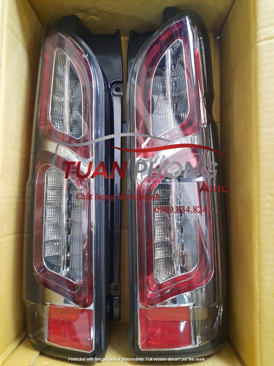 Đèn Lái Sau(đèn Hậu) HIACE 2008-/cá Mập Độ Led